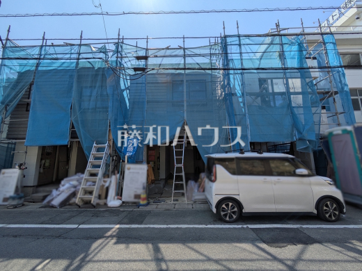 現場風景 【日野市大字日野】
順調に工事が進んでいます。実際の街並みの様子が段々見えて参りました。ぜひ実際に現地をご見学下さいませ。