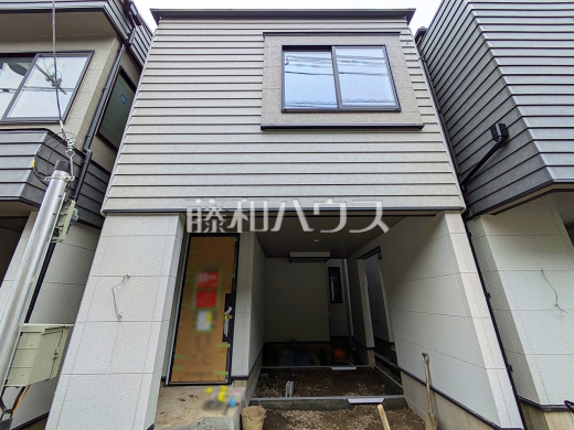 2号棟 外観 【日野市大字日野】
生活に溶け込むシンプルなデザインの外観が魅力の新邸です。