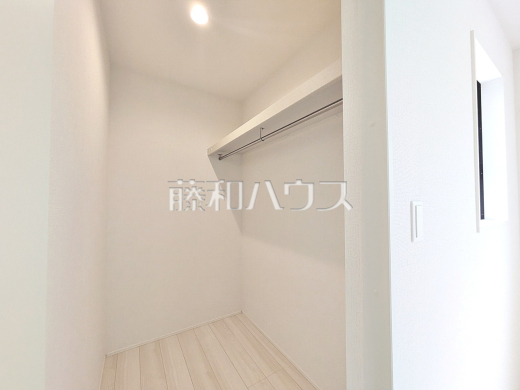 1号棟 ウォークインクローゼット 【朝霞市膝折町2丁目】