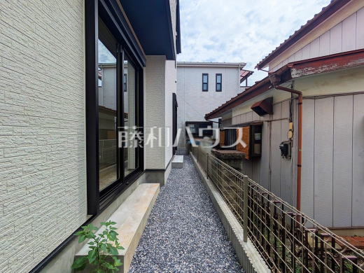 3号棟 庭 【朝霞市膝折町2丁目】