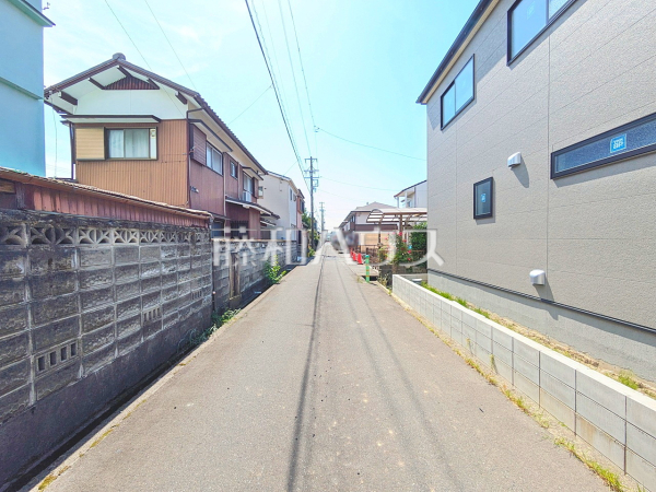 接道状況および現場風景 【北名古屋市高田寺出口】 接道状況および現場風景 【北名古屋市高田寺出口】