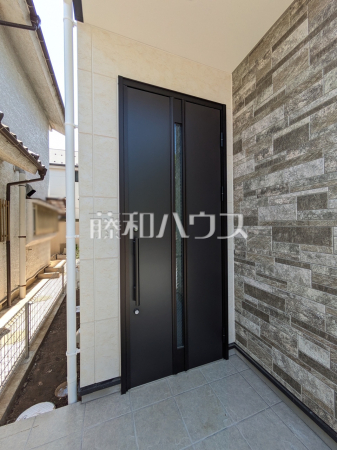 2号棟 玄関 【八王子市元本郷町4丁目】 2号棟 玄関 【八王子市元本郷町4丁目】