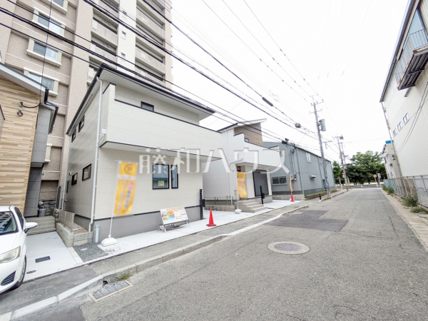 2号棟 接道状況および現場風景 【福岡市東区原田4丁目】 2号棟 接道状況および現場風景 【福岡市東区原田4丁目】