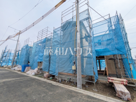 ≪現地外観≫JR南武線「西府」駅 徒歩12分!全16棟の新しい街並みが誕生します♪【府中市日新町3丁目】/撮影日2026/03/22