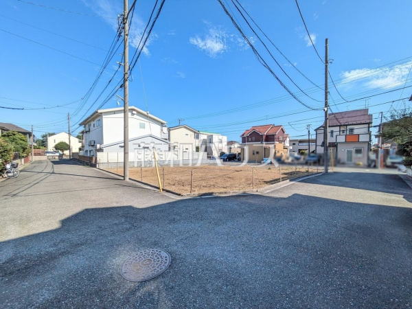 接道状況および現場風景 【武蔵村山市大南2丁目】 物件の事、諸費用の事など、小さな疑問もお気軽にご連絡・ご相談下さい。 接道状況および現場風景 【武蔵村山市大南2丁目】 物件の事、諸費用の事など、小さな疑問もお気軽にご連絡・ご相談下さい。