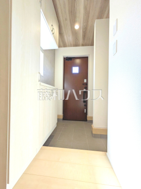 1号棟 玄関 【府中市若松町3丁目】