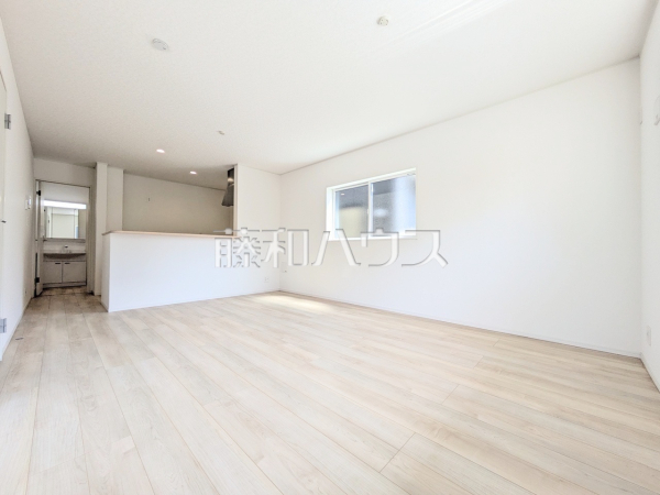 1号棟 リビング 【八王子市元八王子町2丁目】 1号棟 リビング 【八王子市元八王子町2丁目】