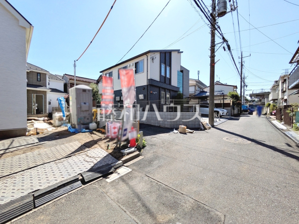 接道状況および現場風景 【三鷹市新川1丁目】 接道状況および現場風景 【三鷹市新川1丁目】