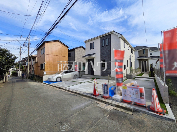 接道状況および現場風景 【三鷹市新川1丁目】 接道状況および現場風景 【三鷹市新川1丁目】
