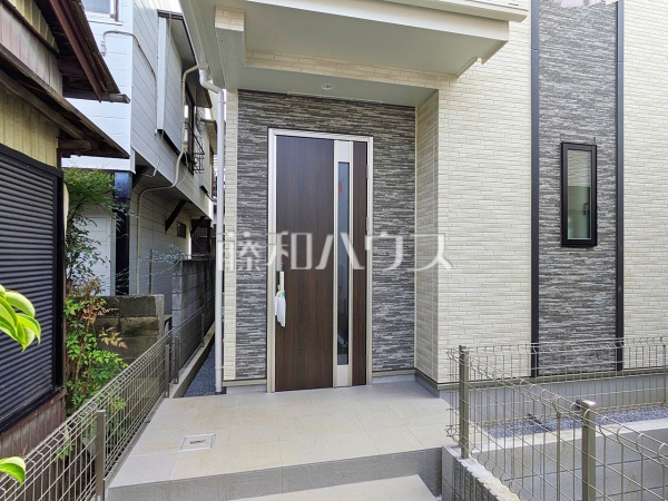 C号棟 玄関 【三鷹市新川1丁目】 C号棟 玄関 【三鷹市新川1丁目】