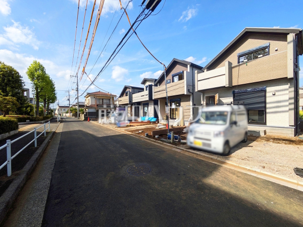 接道状況および現場風景 【東村山市野口町2丁目】現在建築中の物件です!物件の内部構造などは今しか見られません。完成前の状態もご確認ください。是非ご見学のお問合せを! 接道状況および現場風景 【東村山市野口町2丁目】現在建築中の物件です!物件の内部構造などは今しか見られません。完成前の状態もご確認ください。是非ご見学のお問合せを!