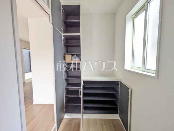 5号棟 玄関収納 【福岡市南区鶴田1丁目】 5号棟 玄関収納 【福岡市南区鶴田1丁目】