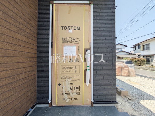 1号棟 玄関 【福岡市早良区有田6丁目】 1号棟 玄関 【福岡市早良区有田6丁目】