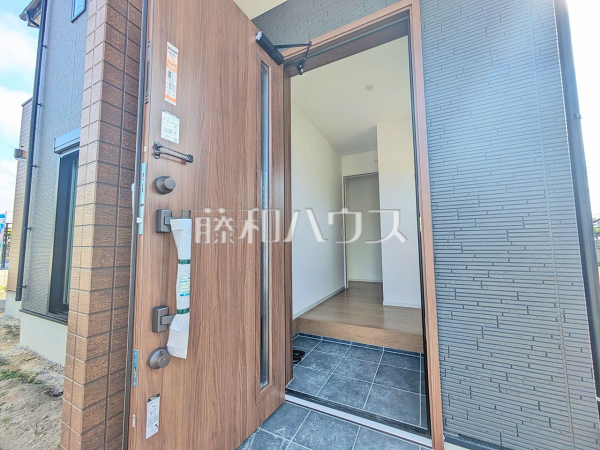1号棟 玄関 【福岡市早良区有田6丁目】 1号棟 玄関 【福岡市早良区有田6丁目】