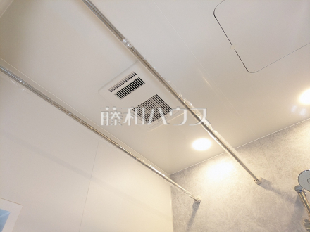 3号棟 浴室乾燥機 【立川市錦町6丁目】 雨の日の強い味方!浴室換気乾燥機付きユニットバスで洗濯物が乾かせます。/撮影日2026/07/24
