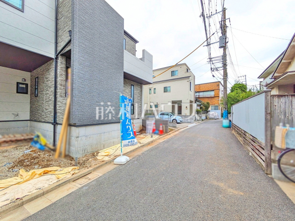 接道状況および現場風景 【板橋区大谷口1丁目】 接道状況および現場風景 【板橋区大谷口1丁目】