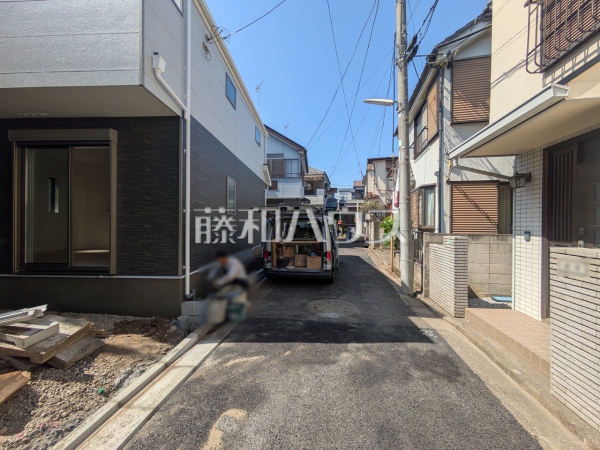 接道状況および現場風景 【練馬区大泉学園町2丁目】 接道状況および現場風景 【練馬区大泉学園町2丁目】