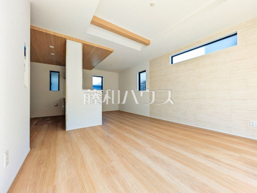 リビング 【東久留米市南町4丁目】