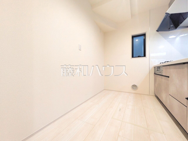 1号棟 キッチン後ろスペース 【新座市西堀2丁目】 1号棟 キッチン後ろスペース 【新座市西堀2丁目】