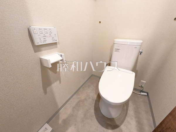 トイレ 【志木ニュータウン中央の森弐番街六号棟】 トイレ 【志木ニュータウン中央の森弐番街六号棟】