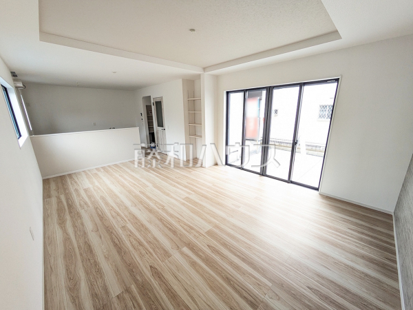 リビング 【名古屋市北区西味鋺3丁目】 リビング 【名古屋市北区西味鋺3丁目】