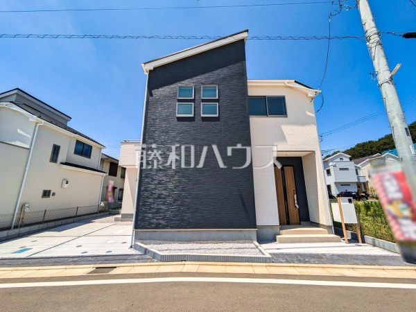 1号棟 外観 【所沢市大字北秋津】 見学はしたいけど、なかなか時間が取れない・・・そんな方に出勤前や仕事終わりにマイホームを見学できるサポートをいたします。 1号棟 外観 【所沢市大字北秋津】 見学はしたいけど、なかなか時間が取れない・・・そんな方に出勤前や仕事終わりにマイホームを見学できるサポートをいたします。