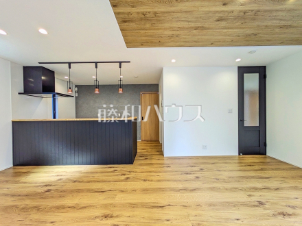 9号棟 リビング 【国立市東3丁目】/撮影日2026/10/12