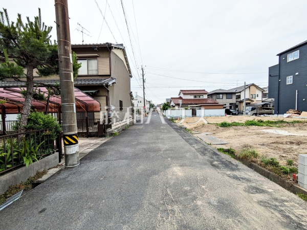 接道状況および現場風景 【春日井市関田町2丁目】 接道状況および現場風景 【春日井市関田町2丁目】