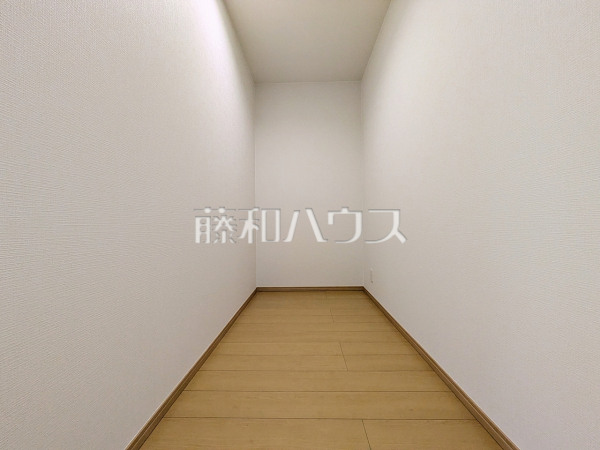 J号棟 パントリー 【小金井市前原町4丁目】 J号棟 パントリー 【小金井市前原町4丁目】