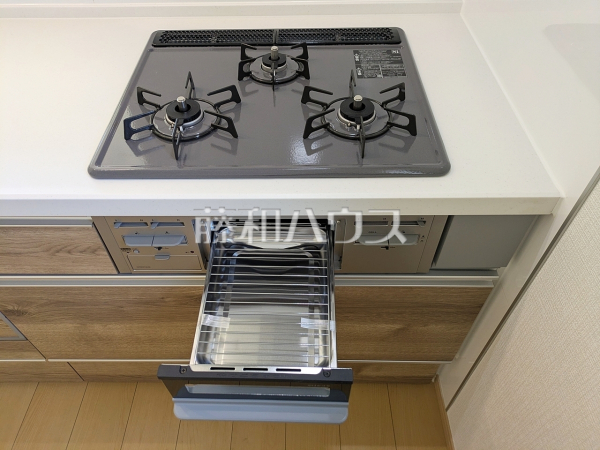 J号棟 キッチンコンロ・グリル 【小金井市前原町4丁目】 J号棟 キッチンコンロ・グリル 【小金井市前原町4丁目】