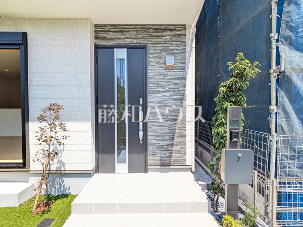 J号棟 玄関 【小金井市前原町4丁目】 J号棟 玄関 【小金井市前原町4丁目】