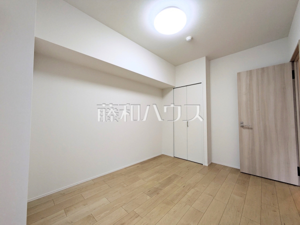 ≪居室≫部屋の雰囲気や広さ・眺望・間取りの使い勝手など、是非一度、ご自身の目で確かめてみてください。 【ベルジュール府中3】 ≪居室≫部屋の雰囲気や広さ・眺望・間取りの使い勝手など、是非一度、ご自身の目で確かめてみてください。 【ベルジュール府中3】