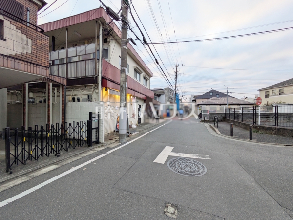 接道状況および現場風景 【練馬区東大泉3丁目】 接道状況および現場風景 【練馬区東大泉3丁目】