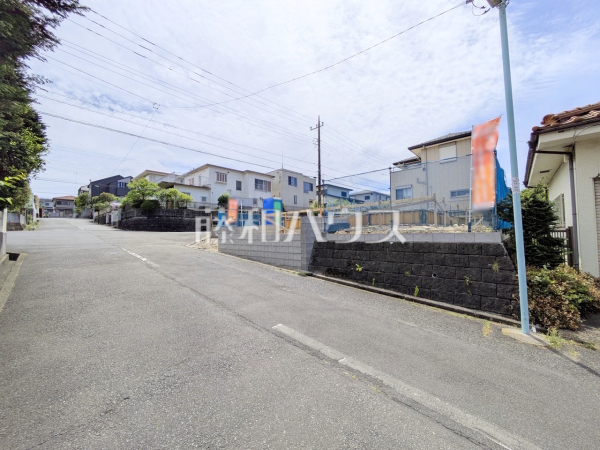 接道状況および現場風景 【日野市平山2丁目】 接道状況および現場風景 【日野市平山2丁目】