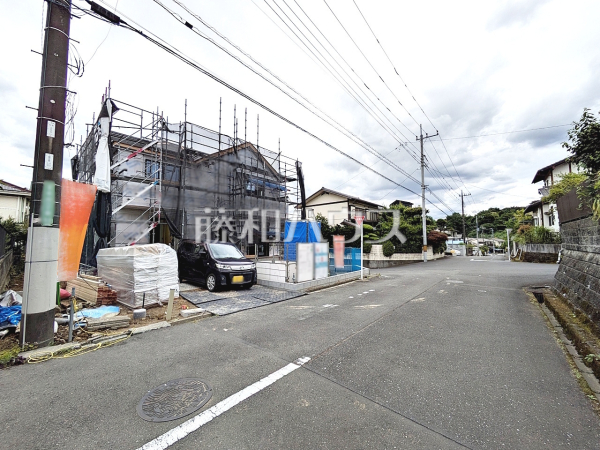 接道状況および現場風景 【日野市平山2丁目】 接道状況および現場風景 【日野市平山2丁目】