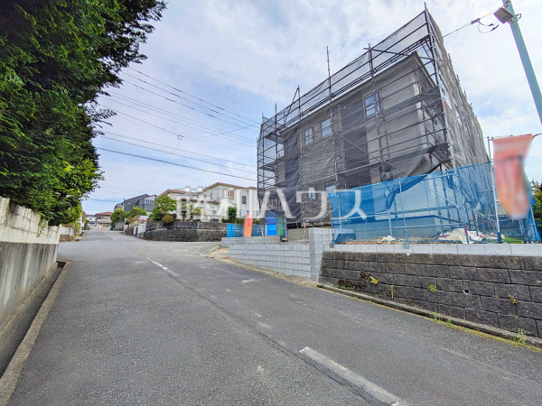 接道状況および現場風景 【日野市平山2丁目】 接道状況および現場風景 【日野市平山2丁目】