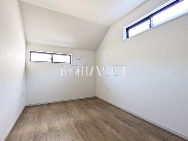 納戸 【三鷹市井口5丁目】 納戸 【三鷹市井口5丁目】
