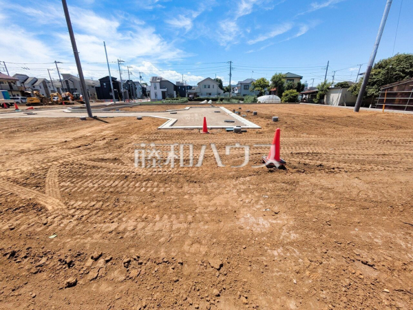 接道状況および現場風景 【西東京市芝久保町3丁目】 接道状況および現場風景 【西東京市芝久保町3丁目】