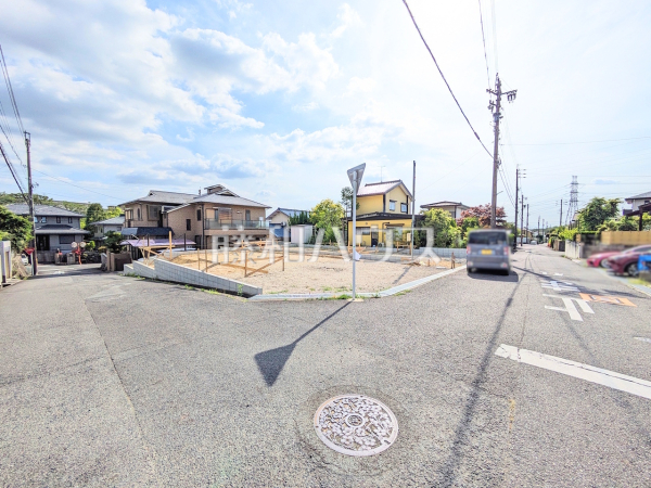 接道状況および現場風景 【春日井市高森台2丁目】 接道状況および現場風景 【春日井市高森台2丁目】