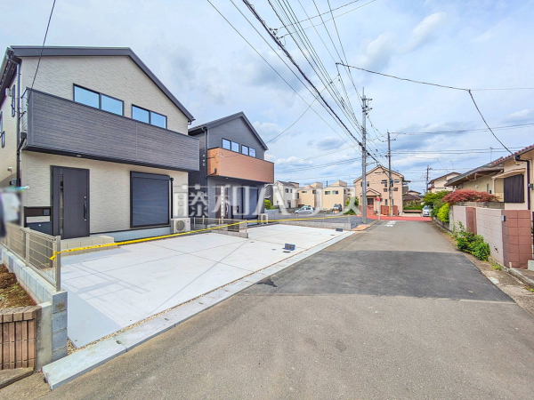 接道状況および現場風景 【武蔵村山市三ツ藤1丁目】 接道状況および現場風景 【武蔵村山市三ツ藤1丁目】