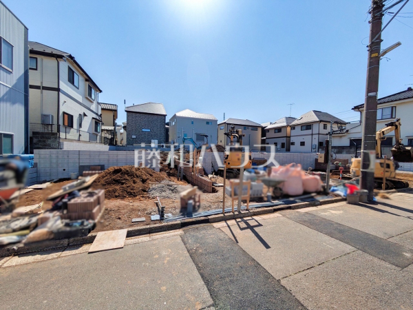 現場風景 【東久留米市中央町4丁目】 周辺環境はもちろん、日当たりや設備仕様など、実際に行ってみないと分からないことも多くございます。営業担当がご案内いたしますので、お気軽にお問い合わせください。 現場風景 【東久留米市中央町4丁目】 周辺環境はもちろん、日当たりや設備仕様など、実際に行ってみないと分からないことも多くございます。営業担当がご案内いたしますので、お気軽にお問い合わせください。