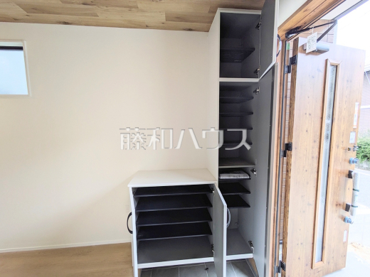 1号棟 玄関収納 【春日市須玖南5丁目】