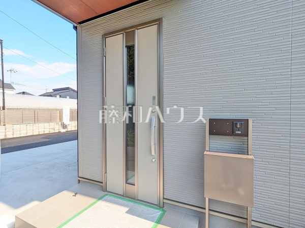 1号棟 玄関 【立川市西砂町3丁目】 1号棟 玄関 【立川市西砂町3丁目】