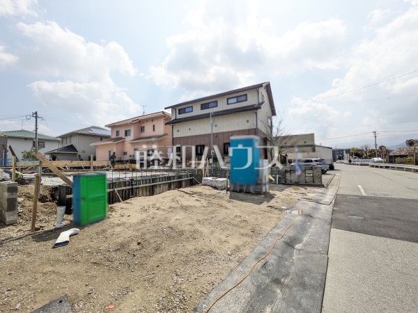 接道状況および現場風景 【福岡市早良区次郎丸4丁目】 接道状況および現場風景 【福岡市早良区次郎丸4丁目】