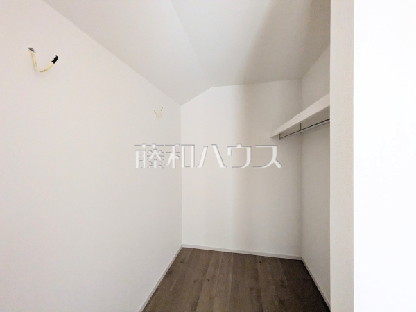 1号棟 ウォークインクローゼット 【福岡市早良区次郎丸4丁目】 1号棟 ウォークインクローゼット 【福岡市早良区次郎丸4丁目】