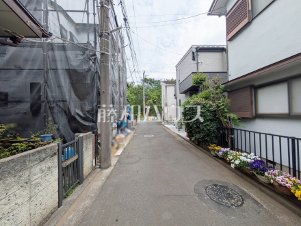 一戸建ての多いエリアのため、静かで落ち着いた雰囲気の街並みです。 【新座市西堀2丁目】/撮影日2026/05/08