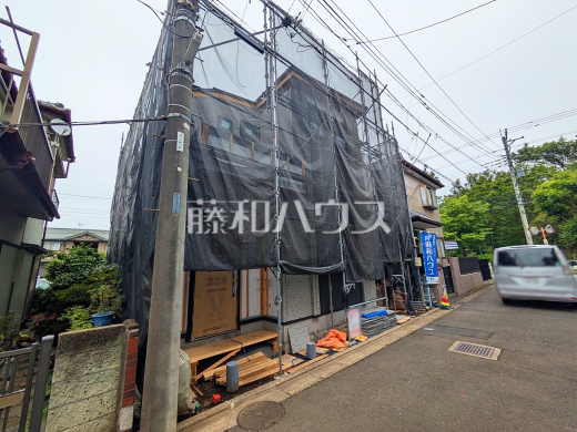 家事動線を考え、水回りをまとめた間取りです。 【新座市西堀2丁目】