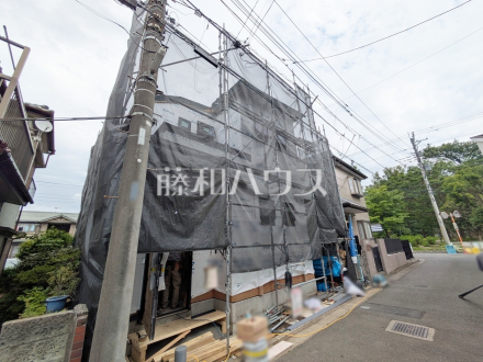 リビングイン階段で自然と家族が集う憩の空間になります。 【新座市西堀2丁目】/撮影日2026/05/08