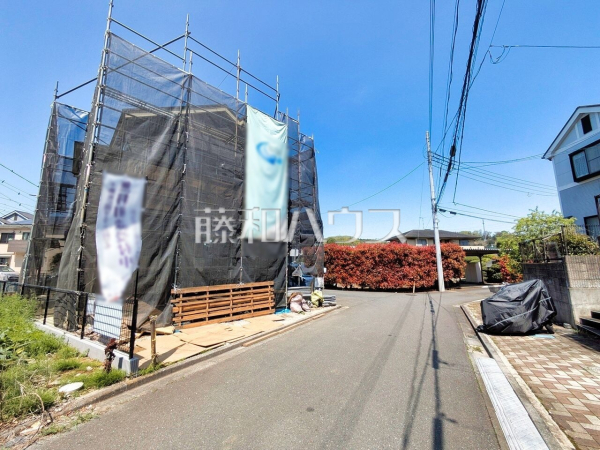 接道状況および現場風景 【八王子市上柚木】 接道状況および現場風景 【八王子市上柚木】