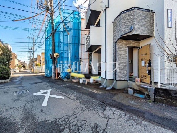 接道状況および現場風景 【所沢市南住吉】 接道状況および現場風景 【所沢市南住吉】
